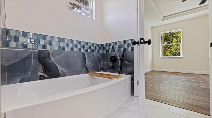 St Petersburg, Florida 33712, 4 Bedroom Bedrooms, ,2 Bathroombathrooms,Residential,For Sale,18Th,0,Mfrtb8541673