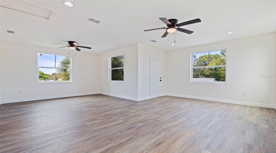 St Petersburg, Florida 33712, 4 Bedroom Bedrooms, ,2 Bathroombathrooms,Residential,For Sale,18Th,0,Mfrtb8541673