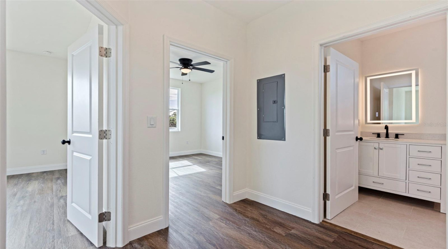 St Petersburg, Florida 33712, 4 Bedroom Bedrooms, ,2 Bathroombathrooms,Residential,For Sale,18Th,0,Mfrtb8541673