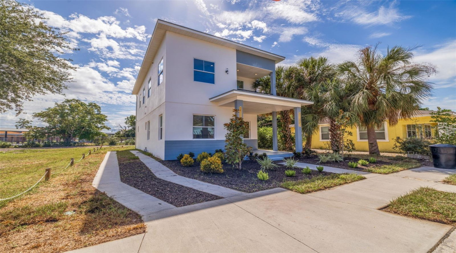 St Petersburg, Florida 33712, 4 Bedroom Bedrooms, ,2 Bathroombathrooms,Residential,For Sale,18Th,0,Mfrtb8541673