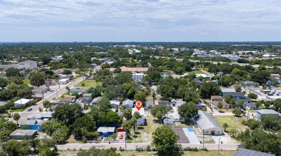 St Petersburg, Florida 33712, 4 Bedroom Bedrooms, ,2 Bathroombathrooms,Residential,For Sale,18Th,0,Mfrtb8541673