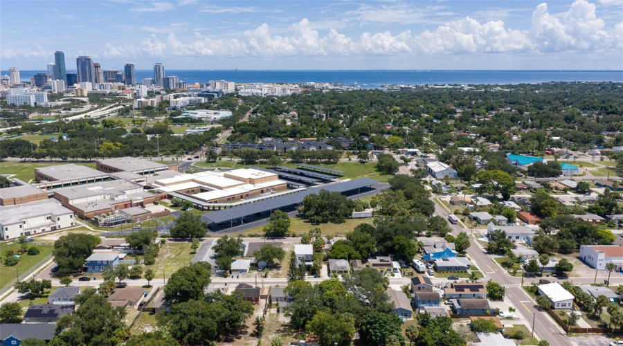 St Petersburg, Florida 33712, 4 Bedroom Bedrooms, ,2 Bathroombathrooms,Residential,For Sale,18Th,0,Mfrtb8541673