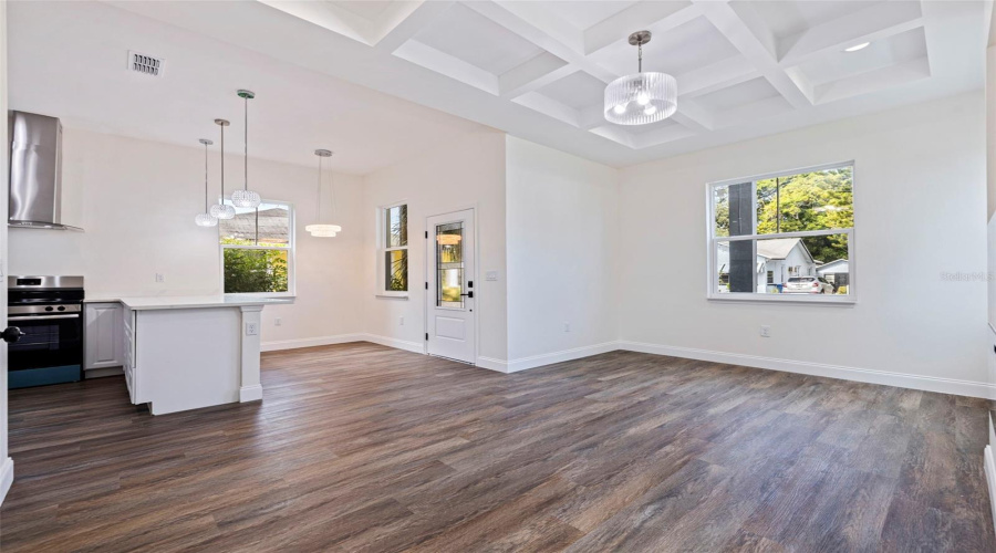 St Petersburg, Florida 33712, 4 Bedroom Bedrooms, ,2 Bathroombathrooms,Residential,For Sale,18Th,0,Mfrtb8541673