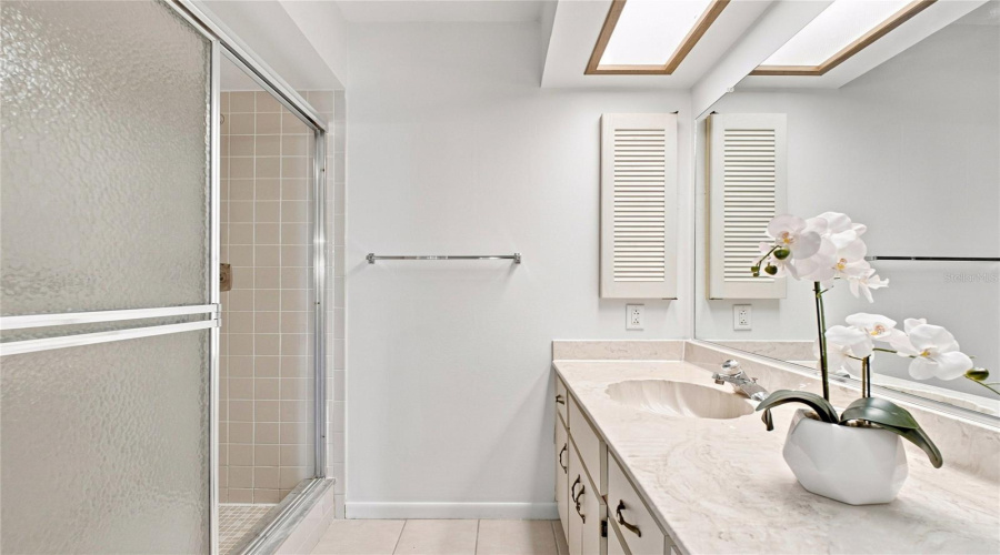 Complete With A Bath Skylight Offering Natural Light To Flood The Space~