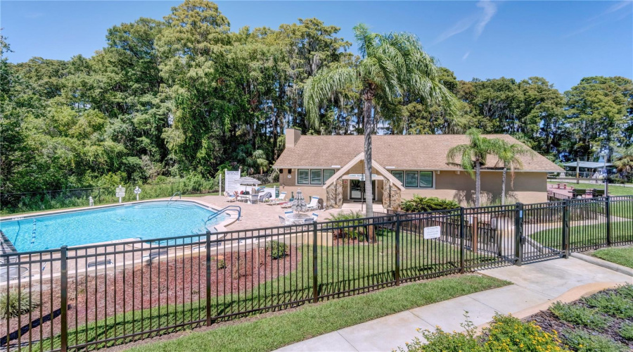 The Lake Tarpon Lodge Offers A 2Nd Heated Pool, Party, &Amp; Picnic Facilities, &Amp; A Fishing Pier At The Lodge~