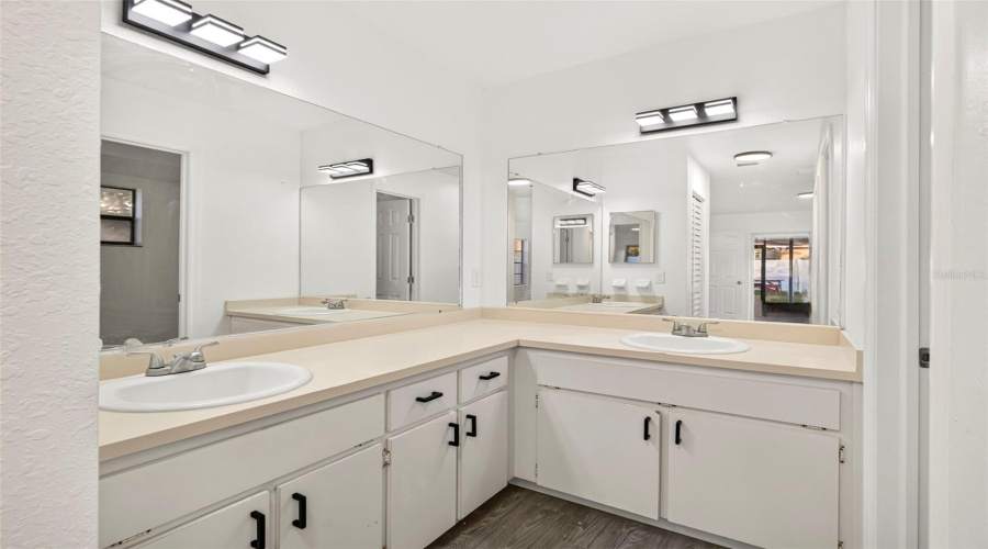 Spring Hill, Florida 34609, 4 Bedroom Bedrooms, ,2 Bathroombathrooms,Residential,For Sale,Augustine,0,Mfrtb8541709