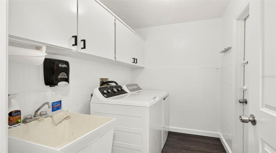 Spring Hill, Florida 34609, 4 Bedroom Bedrooms, ,2 Bathroombathrooms,Residential,For Sale,Augustine,0,Mfrtb8541709