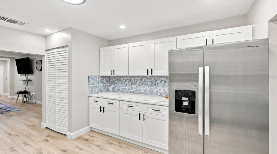 Tampa, Florida 33610, 5 Bedroom Bedrooms, ,2 Bathroombathrooms,Residential,For Sale,Hanna,0,Mfrtb8542617
