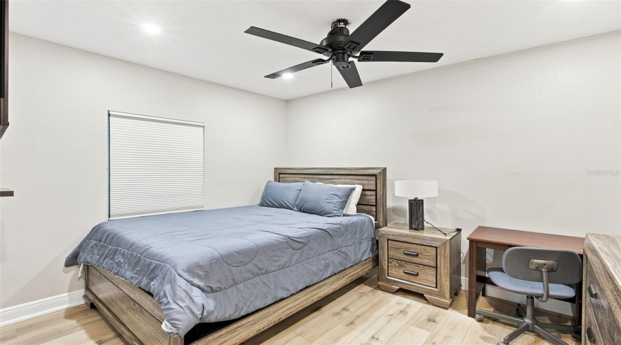 Tampa, Florida 33610, 5 Bedroom Bedrooms, ,2 Bathroombathrooms,Residential,For Sale,Hanna,0,Mfrtb8542617