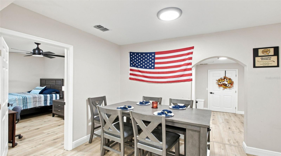 Tampa, Florida 33610, 5 Bedroom Bedrooms, ,2 Bathroombathrooms,Residential,For Sale,Hanna,0,Mfrtb8542617