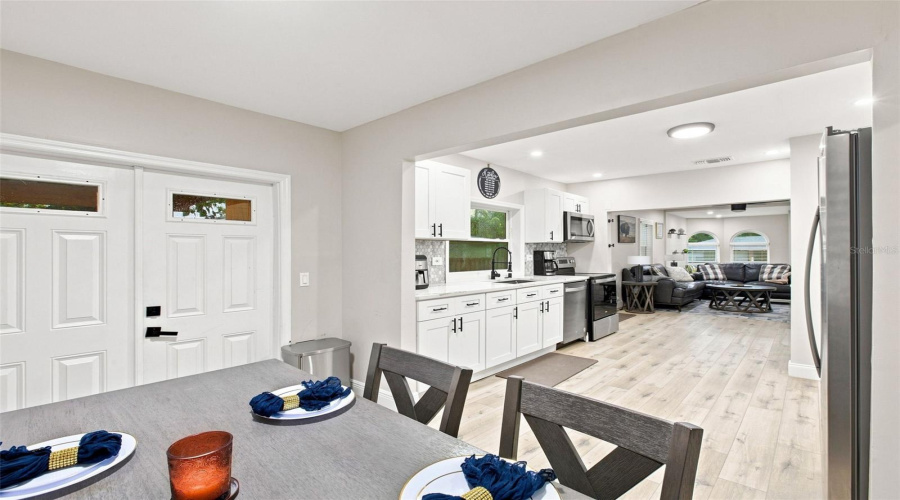 Tampa, Florida 33610, 5 Bedroom Bedrooms, ,2 Bathroombathrooms,Residential,For Sale,Hanna,0,Mfrtb8542617