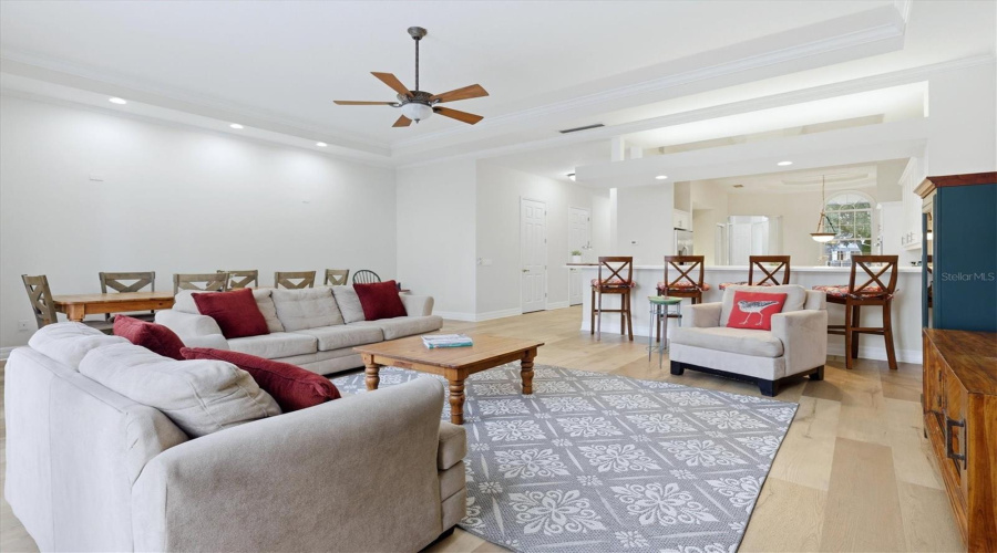 Bradenton, Florida 34210, 3 Bedroom Bedrooms, ,3 Bathroombathrooms,Residential,For Sale,54Th,0,Mfra4703862