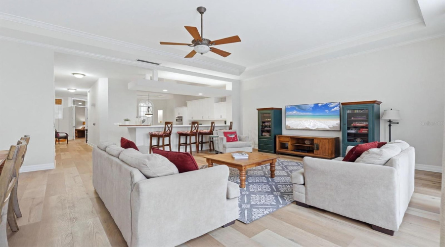 Bradenton, Florida 34210, 3 Bedroom Bedrooms, ,3 Bathroombathrooms,Residential,For Sale,54Th,0,Mfra4703862