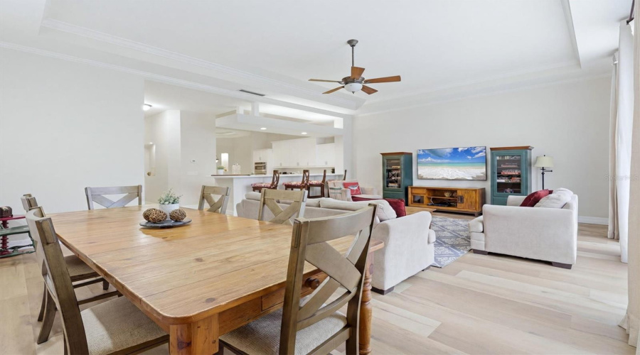 Bradenton, Florida 34210, 3 Bedroom Bedrooms, ,3 Bathroombathrooms,Residential,For Sale,54Th,0,Mfra4703862