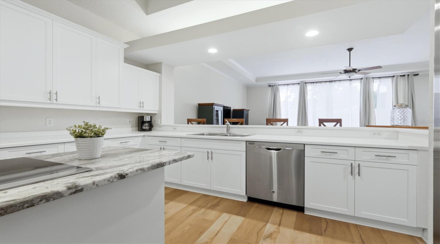 Bradenton, Florida 34210, 3 Bedroom Bedrooms, ,3 Bathroombathrooms,Residential,For Sale,54Th,0,Mfra4703862