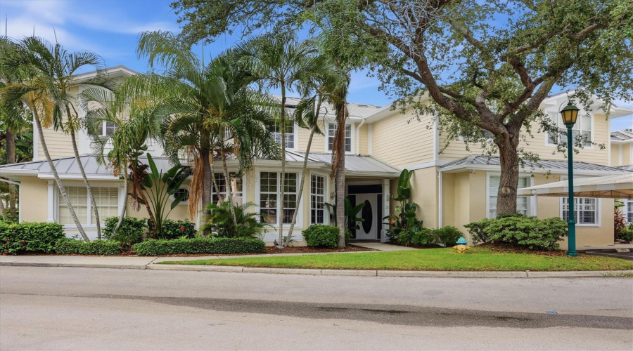 Bradenton, Florida 34210, 3 Bedroom Bedrooms, ,3 Bathroombathrooms,Residential,For Sale,54Th,0,Mfra4703862