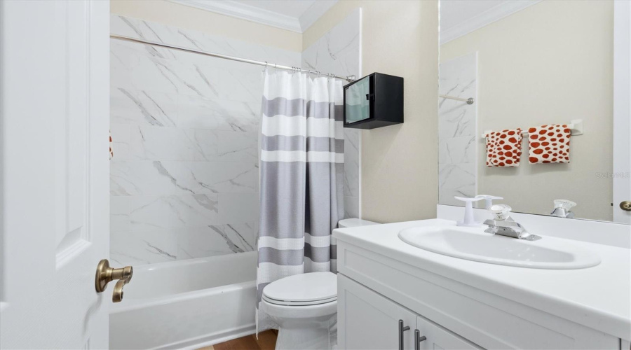 Bradenton, Florida 34210, 3 Bedroom Bedrooms, ,3 Bathroombathrooms,Residential,For Sale,54Th,0,Mfra4703862