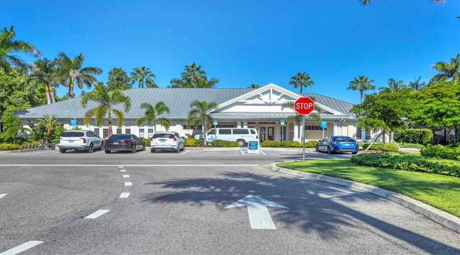 Bradenton, Florida 34210, 3 Bedroom Bedrooms, ,3 Bathroombathrooms,Residential,For Sale,54Th,0,Mfra4703862