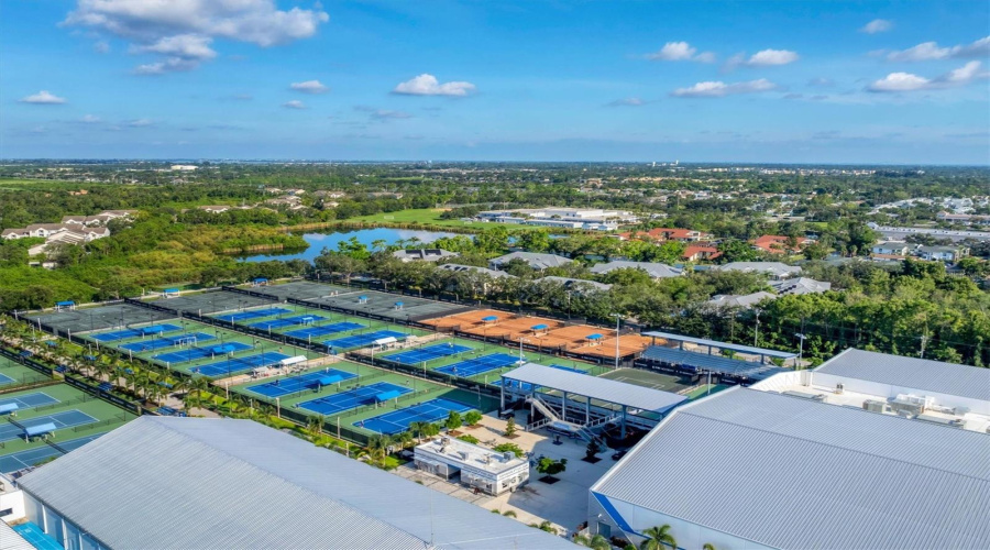 Bradenton, Florida 34210, 3 Bedroom Bedrooms, ,3 Bathroombathrooms,Residential,For Sale,54Th,0,Mfra4703862