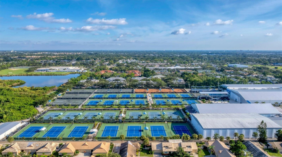 Bradenton, Florida 34210, 3 Bedroom Bedrooms, ,3 Bathroombathrooms,Residential,For Sale,54Th,0,Mfra4703862