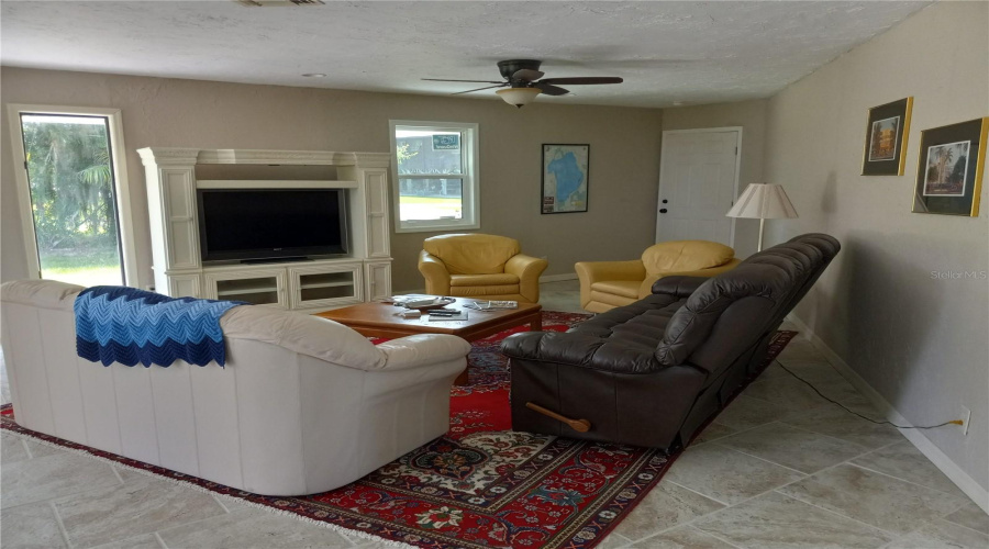 Lorida, Florida 33857, 3 Bedroom Bedrooms, ,2 Bathroombathrooms,Residential,For Sale,Club,0,Mfrtb8541711