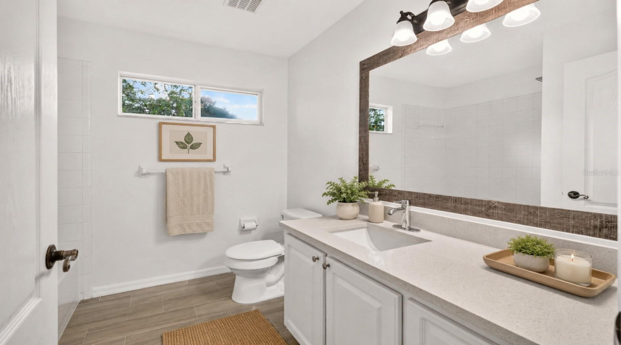 Gainesville, Florida 32608, 4 Bedroom Bedrooms, ,2 Bathroombathrooms,Residential,For Sale,52Nd,0,Mfrgc542915