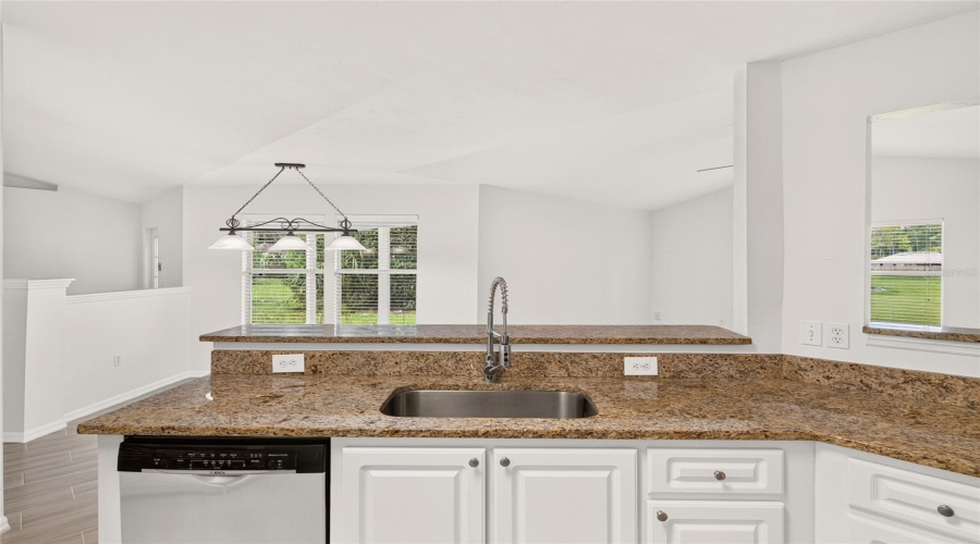 Gainesville, Florida 32608, 4 Bedroom Bedrooms, ,2 Bathroombathrooms,Residential,For Sale,52Nd,0,Mfrgc542915