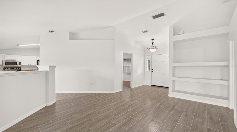 Gainesville, Florida 32608, 4 Bedroom Bedrooms, ,2 Bathroombathrooms,Residential,For Sale,52Nd,0,Mfrgc542915