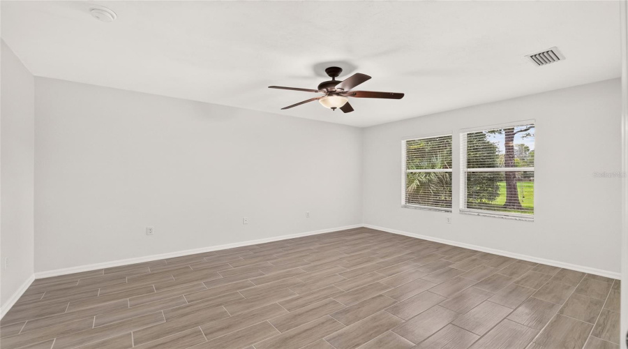 Gainesville, Florida 32608, 4 Bedroom Bedrooms, ,2 Bathroombathrooms,Residential,For Sale,52Nd,0,Mfrgc542915