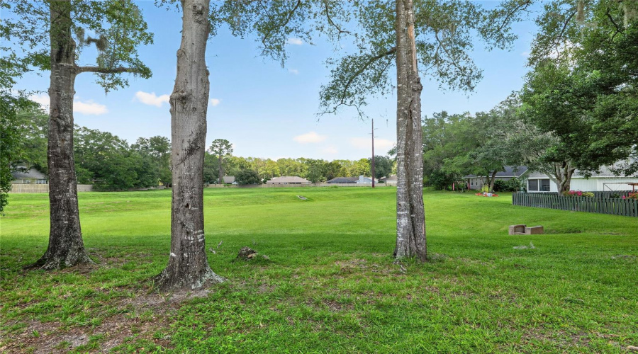 Gainesville, Florida 32608, 4 Bedroom Bedrooms, ,2 Bathroombathrooms,Residential,For Sale,52Nd,0,Mfrgc542915