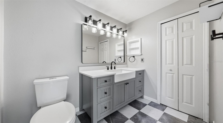 Groveland, Florida 34736, 3 Bedroom Bedrooms, ,2 Bathroombathrooms,Residential,For Sale,Country Lakes,0,Mfrg5116996