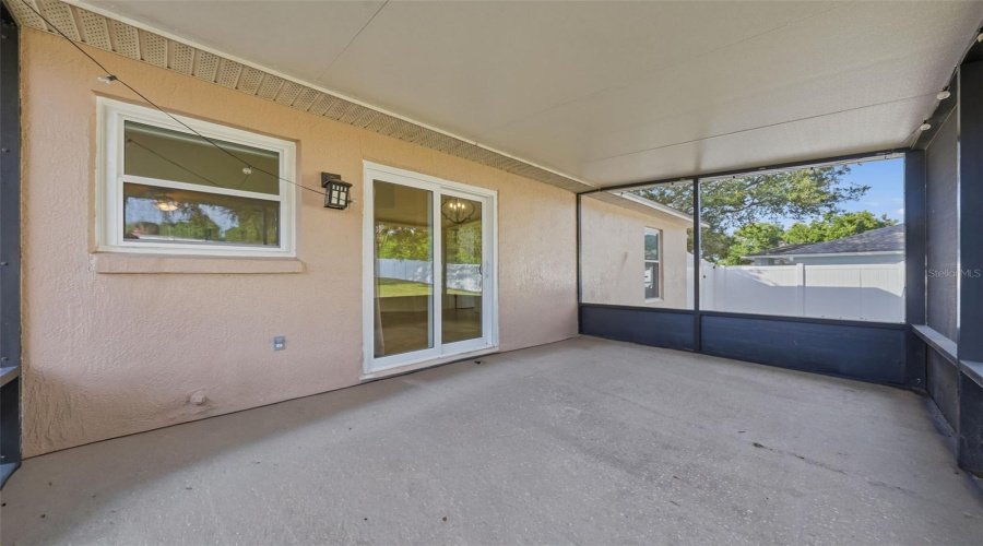 Groveland, Florida 34736, 3 Bedroom Bedrooms, ,2 Bathroombathrooms,Residential,For Sale,Country Lakes,0,Mfrg5116996