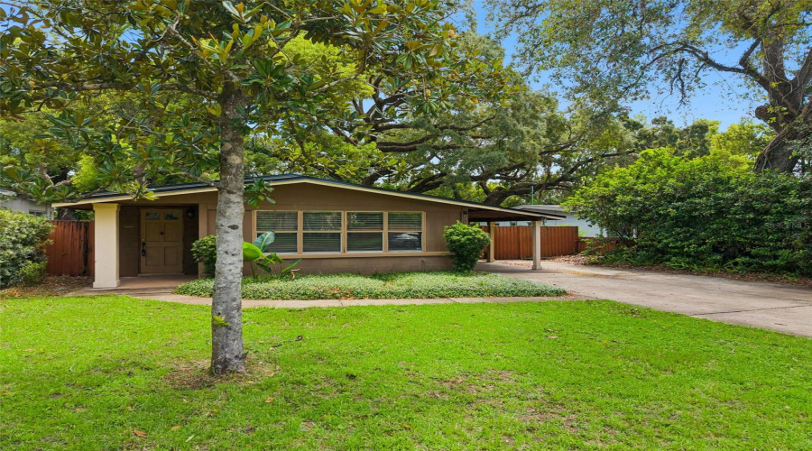 Orlando, Florida 32803, 4 Bedroom Bedrooms, ,2 Bathroombathrooms,Residential,For Sale,Hillside,0,Mfro6436629