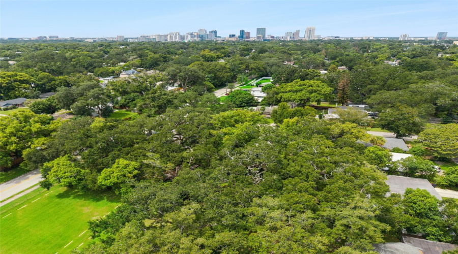 Orlando, Florida 32803, 4 Bedroom Bedrooms, ,2 Bathroombathrooms,Residential,For Sale,Hillside,0,Mfro6436629