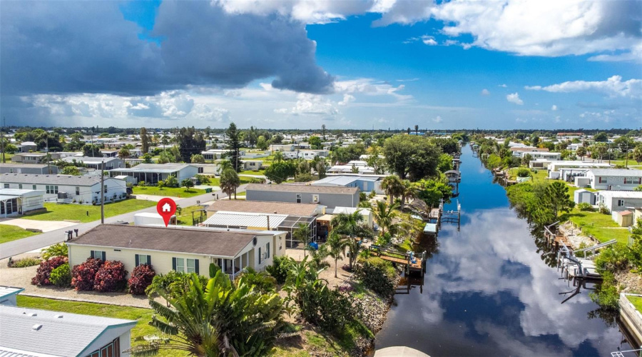 Boatable Canal Front Property