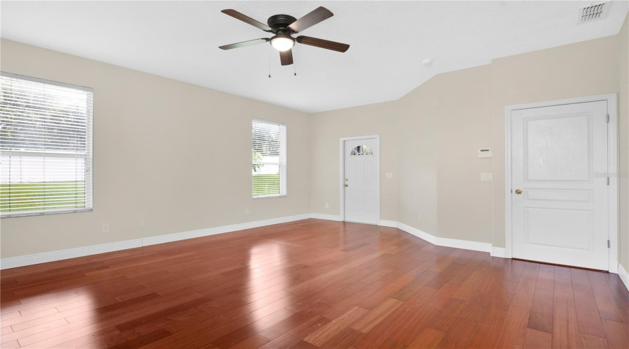 Ocoee, Florida 34761, 3 Bedroom Bedrooms, ,2 Bathroombathrooms,Residential,For Sale,Beacon Pointe,0,Mfro6436632