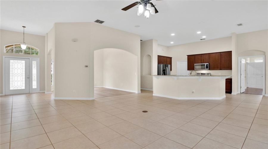 Ocoee, Florida 34761, 3 Bedroom Bedrooms, ,2 Bathroombathrooms,Residential,For Sale,Beacon Pointe,0,Mfro6436632