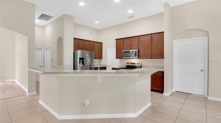 Ocoee, Florida 34761, 3 Bedroom Bedrooms, ,2 Bathroombathrooms,Residential,For Sale,Beacon Pointe,0,Mfro6436632