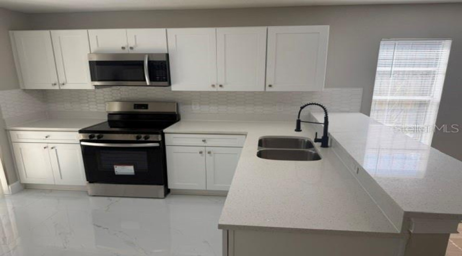 Orlando, Florida 32811, 4 Bedroom Bedrooms, ,2 Bathroombathrooms,Residential,For Sale,Cypress,0,Mfro6436811