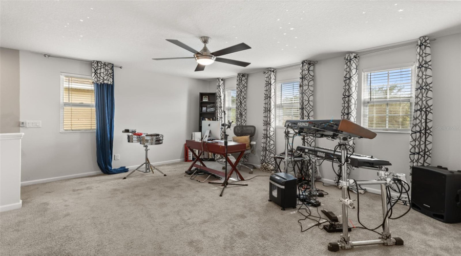 Apopka, Florida 32703, 3 Bedroom Bedrooms, ,2 Bathroombathrooms,Residential,For Sale,Liner,0,Mfro6436843