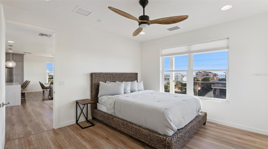 New Smyrna Beach, Florida 32169, 3 Bedroom Bedrooms, ,3 Bathroombathrooms,Residential,For Sale,Turtlemound,0,Mfro6434208