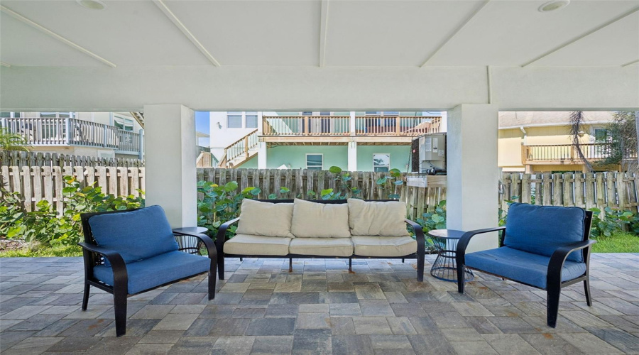 New Smyrna Beach, Florida 32169, 3 Bedroom Bedrooms, ,3 Bathroombathrooms,Residential,For Sale,Turtlemound,0,Mfro6434208