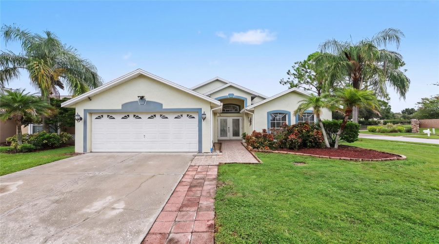 Brandon, Florida 33510, 3 Bedroom Bedrooms, ,2 Bathroombathrooms,Residential,For Sale,Vinetree,0,Mfrtb8541331