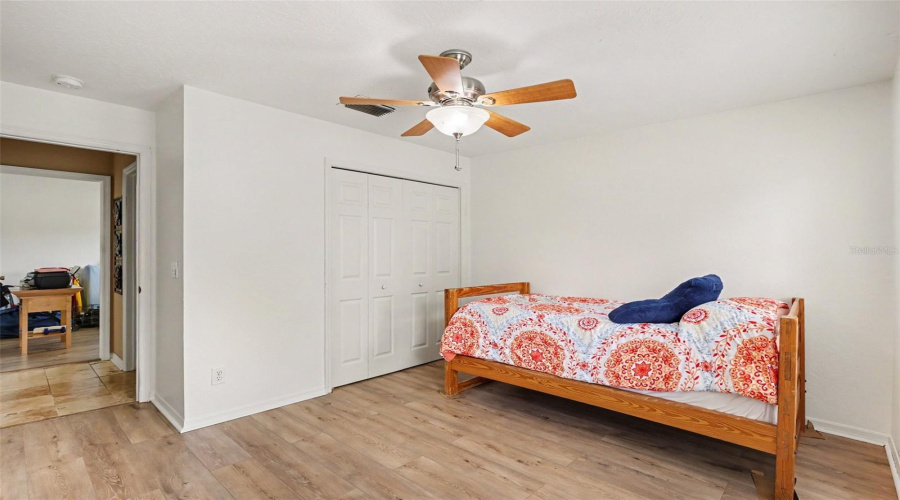 Brandon, Florida 33510, 3 Bedroom Bedrooms, ,2 Bathroombathrooms,Residential,For Sale,Vinetree,0,Mfrtb8541331