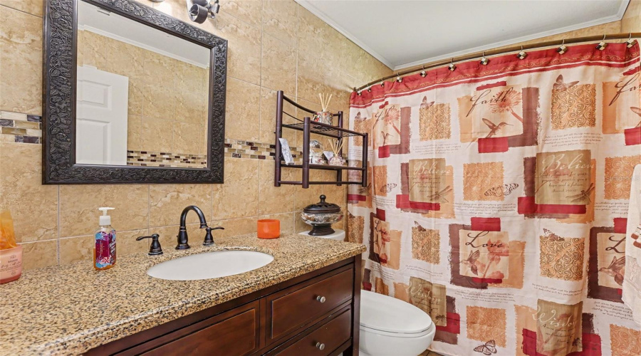 Brandon, Florida 33510, 3 Bedroom Bedrooms, ,2 Bathroombathrooms,Residential,For Sale,Vinetree,0,Mfrtb8541331