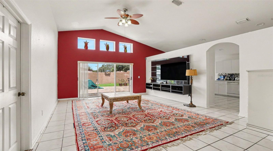 Brandon, Florida 33510, 3 Bedroom Bedrooms, ,2 Bathroombathrooms,Residential,For Sale,Vinetree,0,Mfrtb8541331