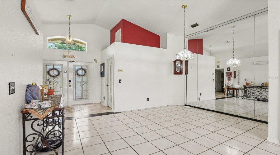 Brandon, Florida 33510, 3 Bedroom Bedrooms, ,2 Bathroombathrooms,Residential,For Sale,Vinetree,0,Mfrtb8541331