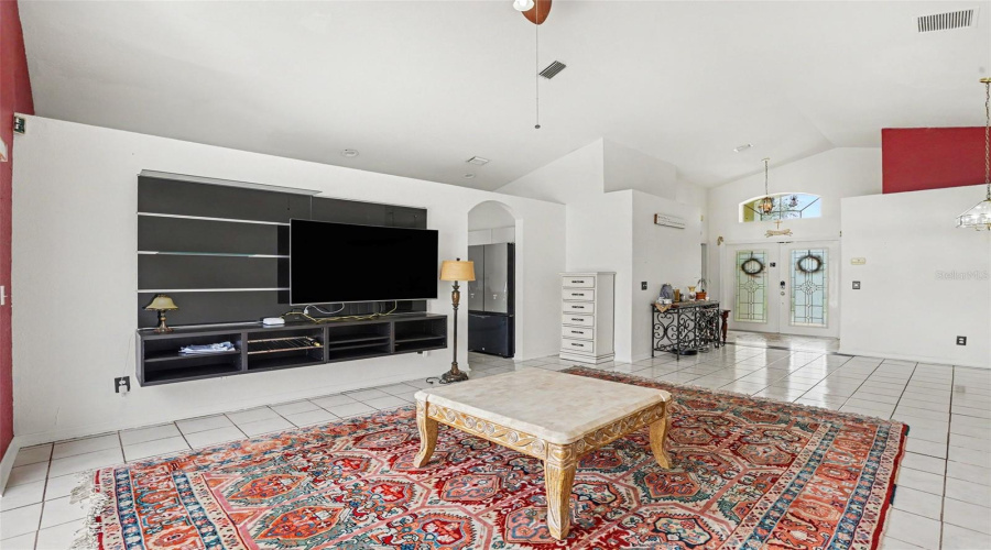 Brandon, Florida 33510, 3 Bedroom Bedrooms, ,2 Bathroombathrooms,Residential,For Sale,Vinetree,0,Mfrtb8541331