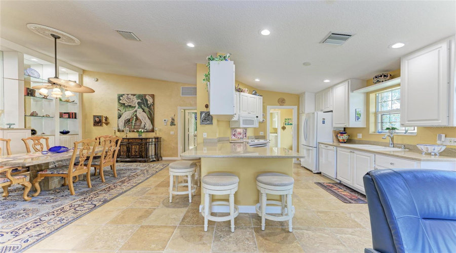 Venice, Florida 34293, 2 Bedroom Bedrooms, ,2 Bathroombathrooms,Residential,For Sale,Erice,0,Mfrn6145455