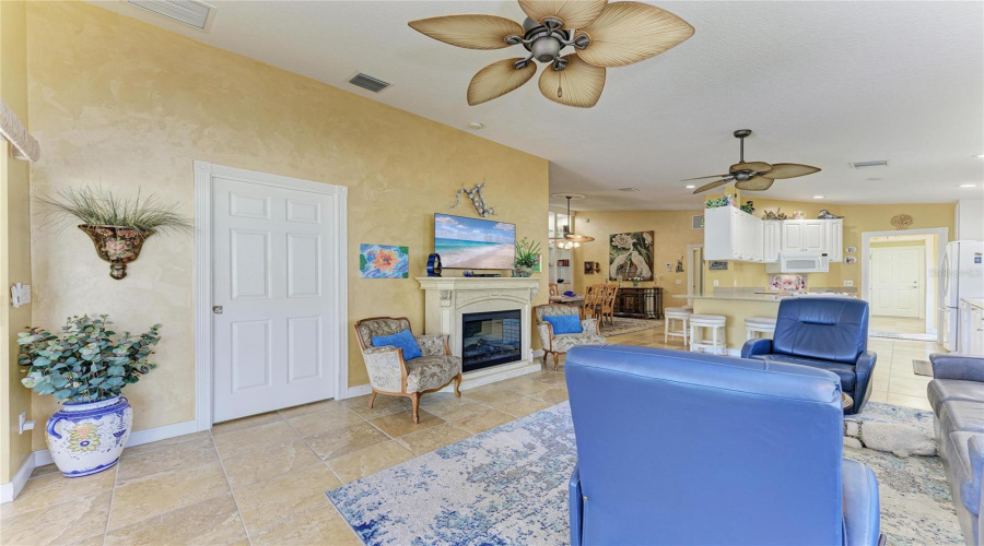 Venice, Florida 34293, 2 Bedroom Bedrooms, ,2 Bathroombathrooms,Residential,For Sale,Erice,0,Mfrn6145455